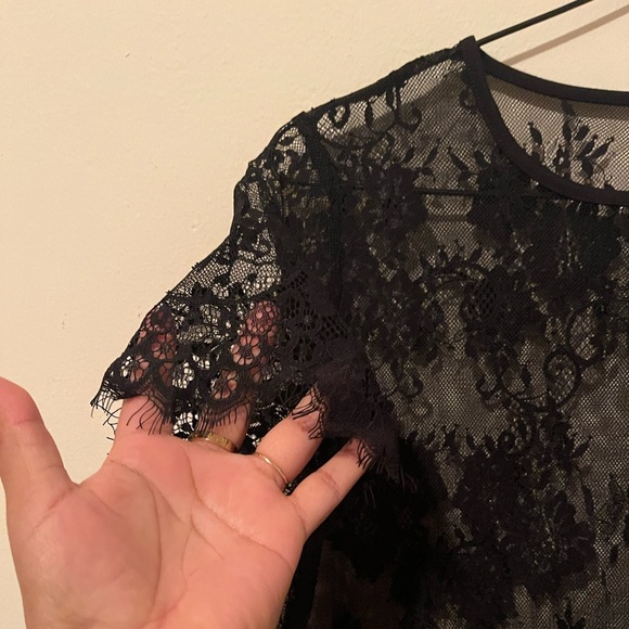 Black dress - Picture 6 of 6